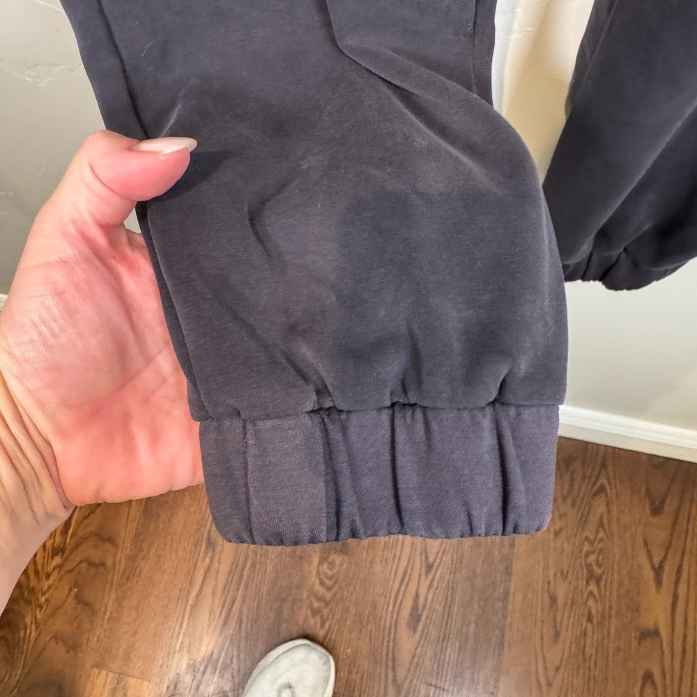 Lululemon Softstreme Relaxed High-Rise Pant‎ Joggers Black W5DP7S Womens Size 8 - Picture 7 of 10